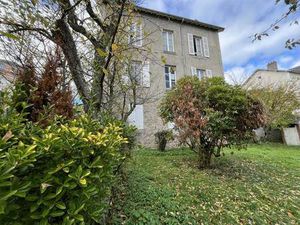 Vente maison 7 pièces 182 m² Guéret (23000)