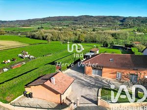 Vente ferme 6 pièces 251 m² à Coligny (01270)  349 000 €