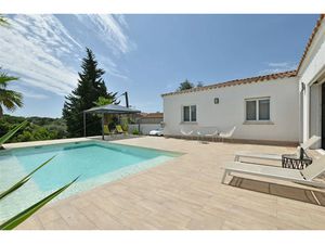 Vente villa 4 pièces 132.53 m² à Saint-Gilles (30800)  380 000 €