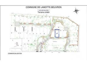 Terrain constructible à vendre