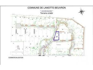 Terrain constructible à vendre
