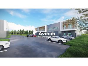 Local professionel de 2 850 m² a Puget