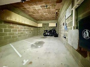 Location Garage box et parking à Rennes Saint-Helier (35000) : à louer / Rennes Saint-Heli