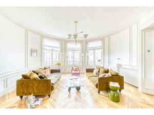 Location meublée appartement 6 pièces 144 m² à Neuilly-sur-Seine (92200)  5 700 €