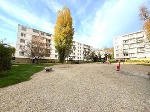 Vente appartement 3 pièces 72 m² à Gagny (93220)  159 000 €