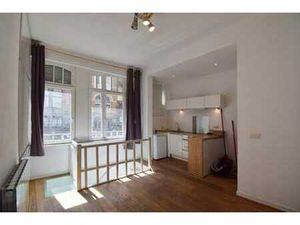 Bureau en duplex – 50 m² UTILES – Proximité Flagey