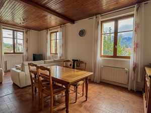 Vente appartement 6 pièces 130 m² à Saint-egreve (38120)  285 000 €