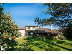 Vente maison 8 pièces