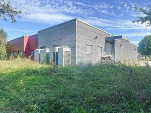 Local d'activités à vendre