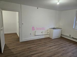 Appartement rénové de type F3 à Clouange  proche des commodités