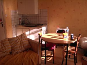Location meublée appartement 1 pièce 25 m² à Douai (59500)  475 €