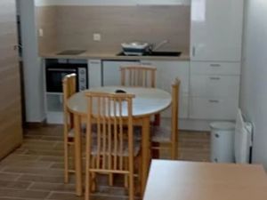Location meublée appartement 1 pièce 23 m² à Trelaze (49800)  490 €