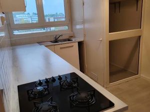 Location appartement 3 pièces 61 m² à Avon (77210)  895 €