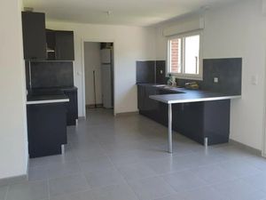 Location maison 4 pièces 105 m² à Lattre-Saint-Quentin (62810)  990 €