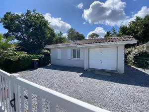 Location villa 4 pièces 85 m² à La Teste-de-Buch (33260)  1 500 €