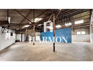 Location locaux professionnels 500 m² à Orthez (64300)  800 €