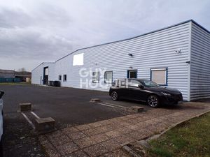 Bâtiment industriel 1125m²