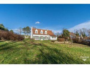 Villa à louer avec garage et terrasse   Lasne (RBU66823)