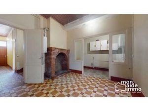 Grande maison de ville avec garage attenant et jardinet