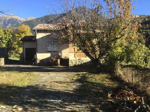 Maison individuelle de plein pied avec terrain