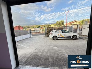 A LOUER LOCAL LA RIVIERE ST LOUIS