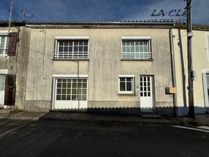 Location Maison à Saint-Laurs (79160) : à louer / 88m² Saint-Laurs