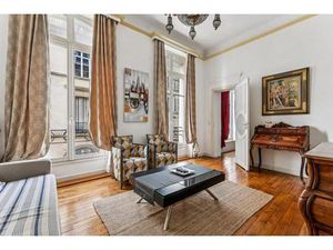 Location Appartement 3 pièces Meublé 72m² PARIS 1er