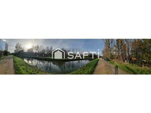 Jolie terrain avec chalet