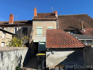 Vente maison 5 pièces 91 m² à Saint-Amand-Montrond (18200)  86 990 €