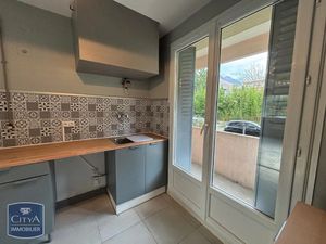 Appartement à louer 3 pièces 61.13 m² - Saint-Égrève (38) - 749€