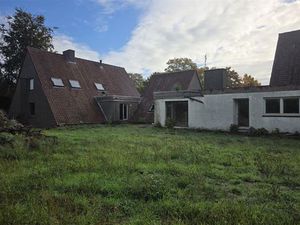 Te renoveren enorme villa