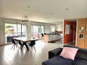 Annonce vente maison 6 pièces de 166m2 à Azincourt (62310) - ParuVendu.fr ref 992783395351