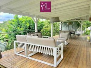 Location Meublée Bas de Villa 110 m2 Secteur CALVAIRE  B  Guadeloupe