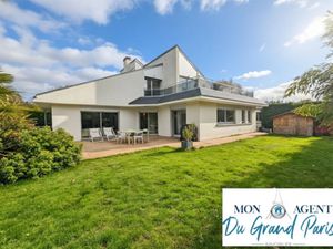 Vente maison 8 pièces 220 m² à Jouy-en-Josas (78350)  1 185 000 €