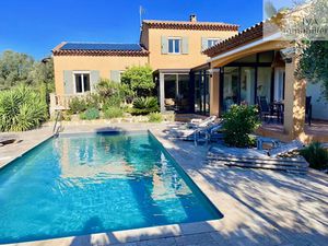 Vente villa 9 pièces 170 m² à Le Castellet (83330)  1 150 000 €