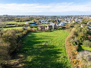 Terrain constructible viabilisé à vendre