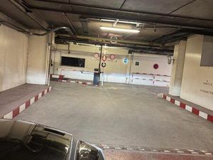 Location parking sécurisé 75003