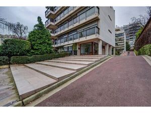 PARKING - ST CLOUD - RUE BORNY D'ARNEX