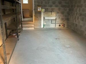 Loue local garage bureau