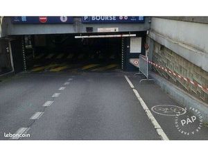 Emplacement rare de parking Paris Centre