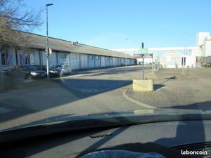 Entrepot 100 m2 Vaivre et Montoille