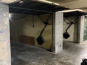 Parking/box 18 m² MARSEILLE