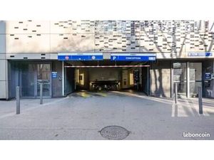 Investissement Rare : Parking Loué avec Haut Rendement