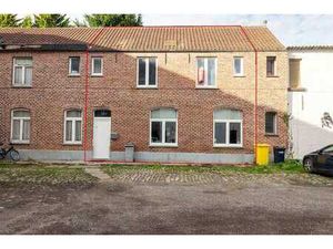 MAISON AVEC JARDIN ET GARAGE