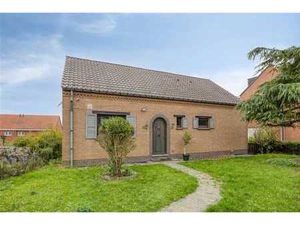 Maison spacieuse  prête à être emménagée et située au centre