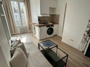 Studio Paris 17eme Ternes  refait à neuf