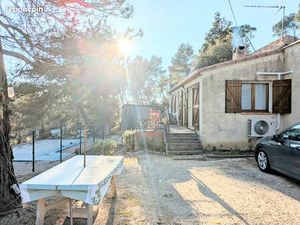 Jouques - Maison 70m² - Terrain 5.000m² - Piscine – Possibilités Agrandissements