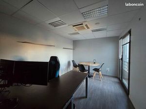 Bureau 12m²