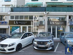 Local commercial 112 m²