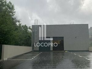 Local d'activité 250 m²